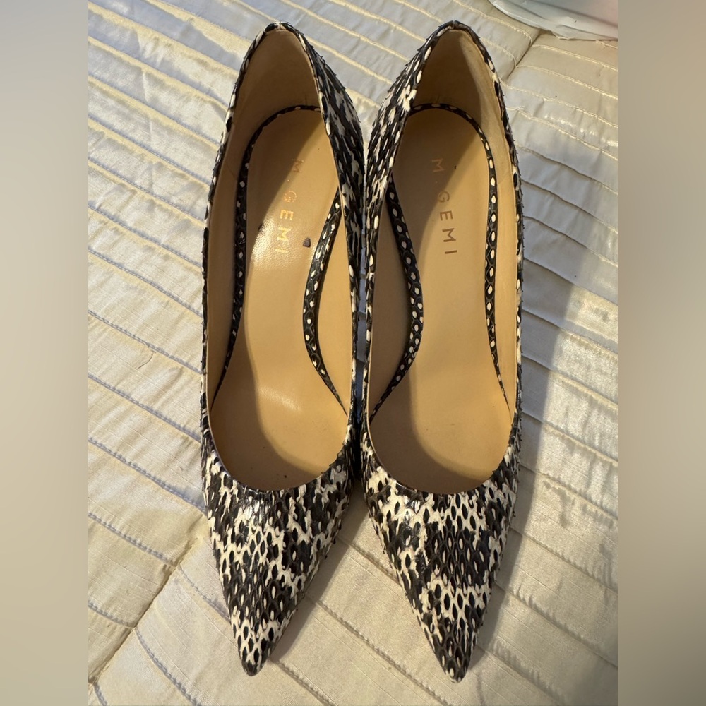 M. Gemi Women's Black and Cream Snake Skin Patterned Heels
